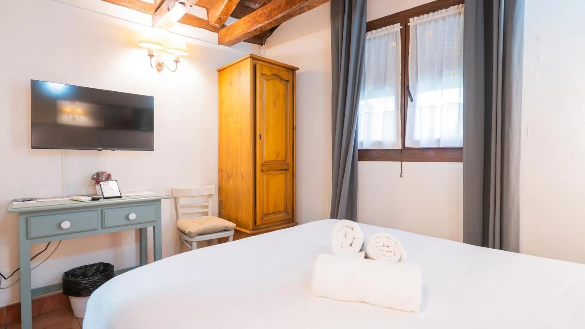 Hostal Alfonso XII By Toledo Ap Guest house