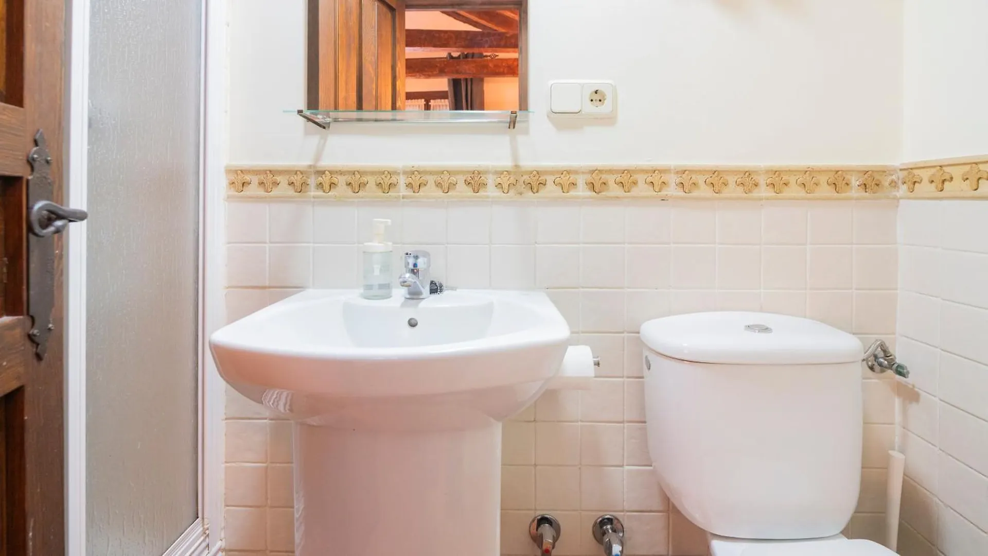 Guest house Hostal Alfonso XII By Toledo Ap